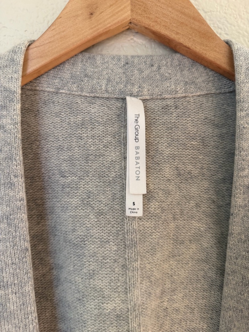 Babaton Light Gray Open-Front Knit Cardigan - Picture 5 of 8